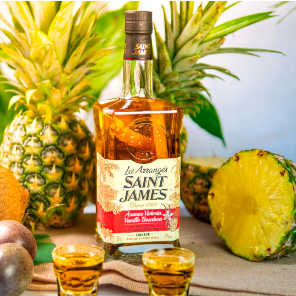 Le rhum arrangé Saint James Ananas Victoria Vanille Bourbon